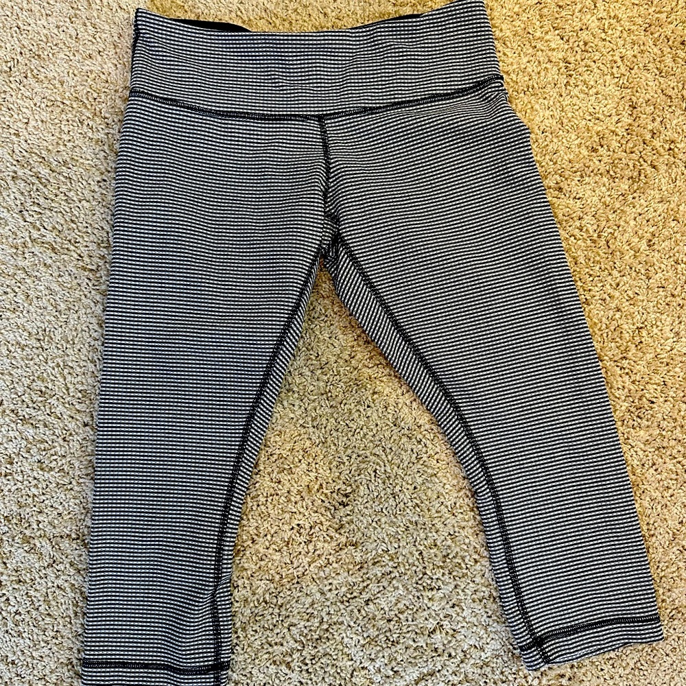 Cropped Lululemon leggings
